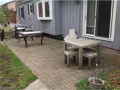 3rd image of 26700 Gershwin Dr