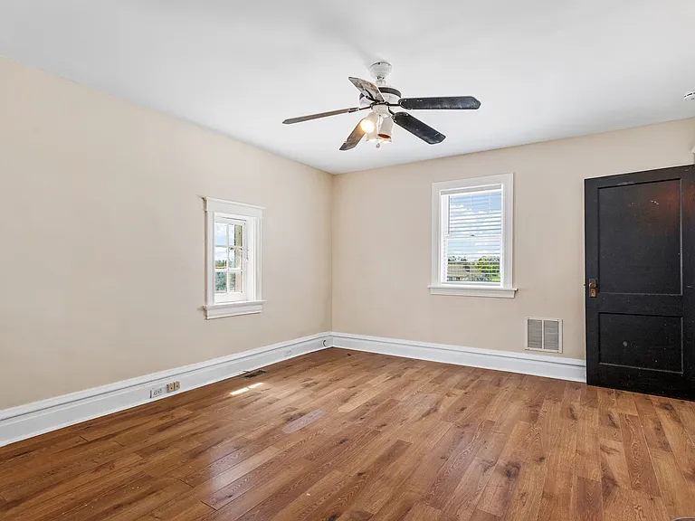 6026-28 Pershing Ave #6028 — Photo 29