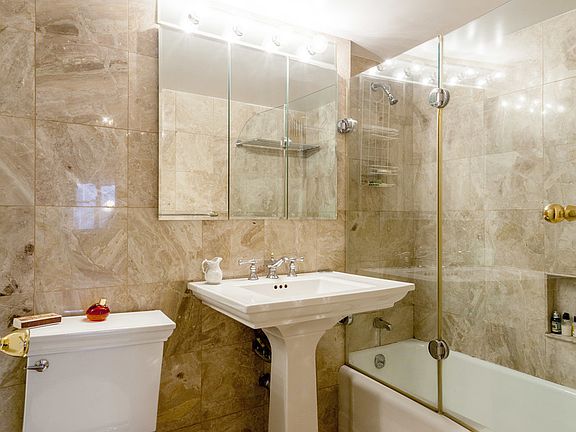 5th image of 1381 Avenue Of The Amer #11O