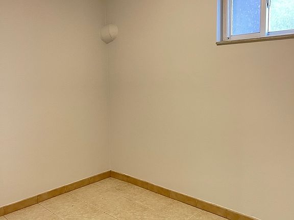 4th image of 37-09 28th Ave #1R