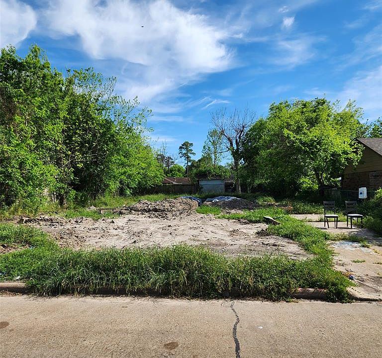 1st image of 4535 Fallen Oaks Drive