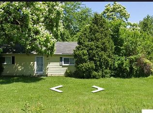 25498 Van Horn Rd, Brownstown, MI 48134