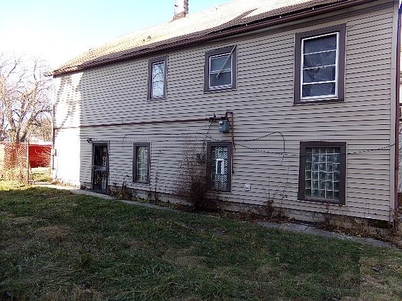 3rd image of 5325 S Marshfield Ave