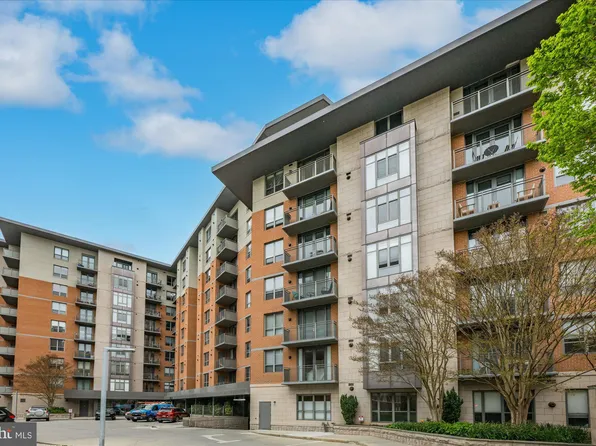 3883 Connecticut Ave NW APT 208, Washington, DC 20008