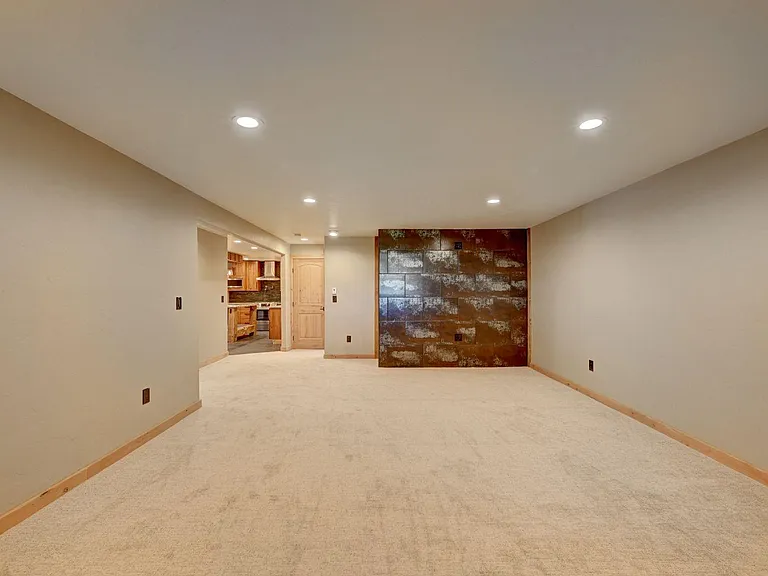 6362 Prairie Ln — Photo 2