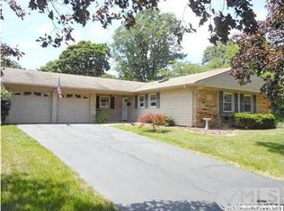 38 Ivy Way, Aberdeen, NJ 07747