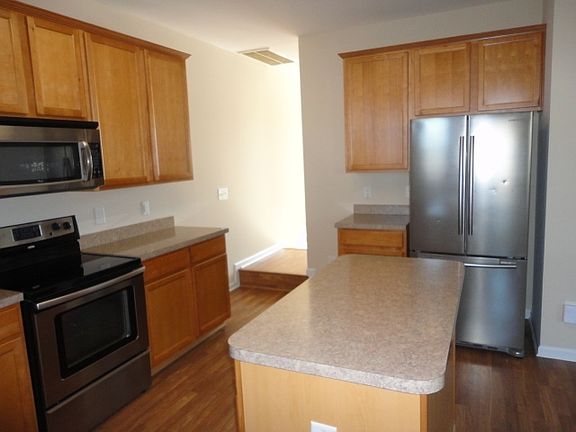 5th image of 7324 Scenic Village Ln