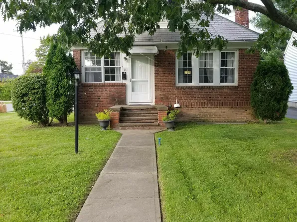 25 Fordham Court, Albany, NY 12209