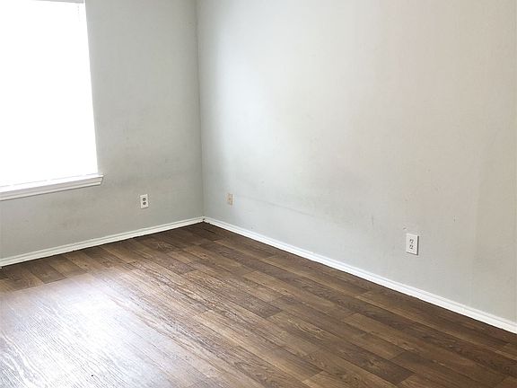 4th image of 1051 Gillette Blvd APT 202