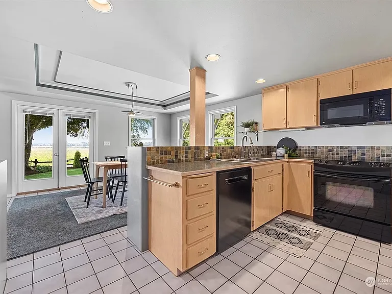 720 Van Dyk Rd — Photo 12