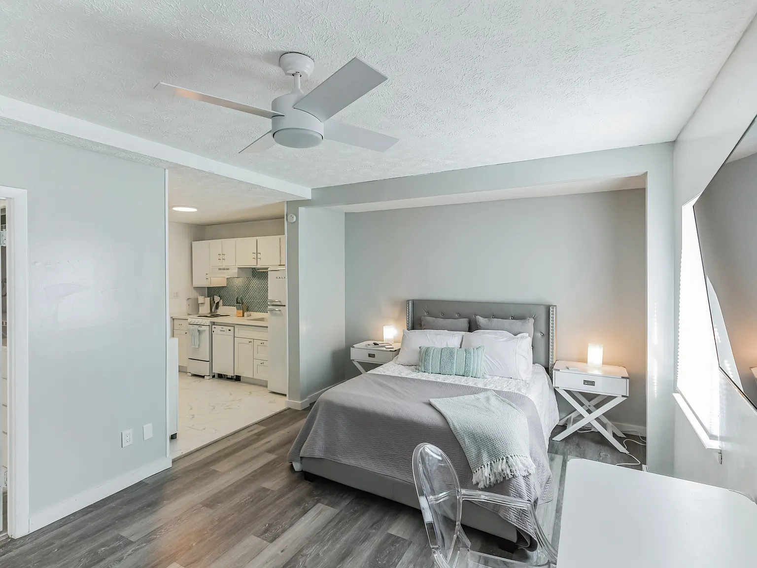Studio, 591 sqft, $1,400 — Photo 3