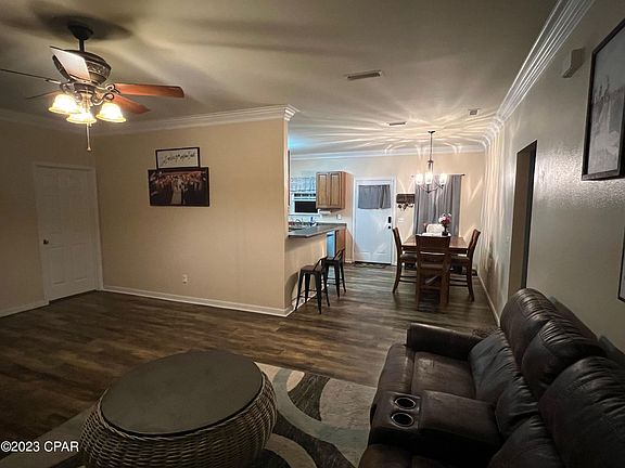4th image of 2529 Wood Ave