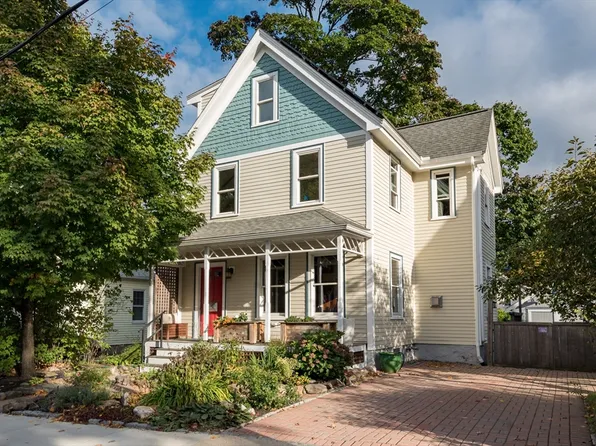 63 Teel St, Arlington, MA 02474