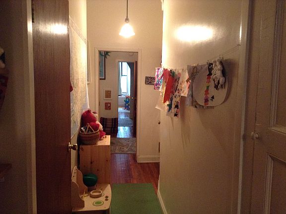5th image of 179 7th Ave APT 2R