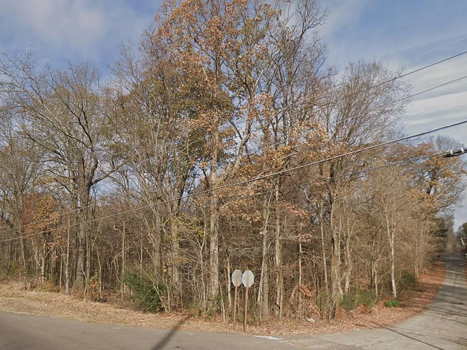 1st image of Holmes Rd