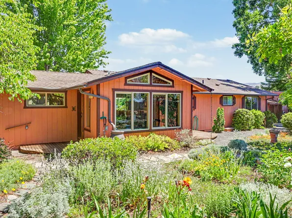190 Walker Ave, Ashland, OR 97520