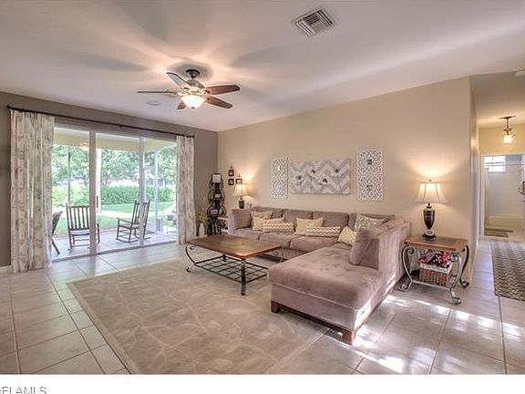 4th image of 25613 Old Gaslight Dr