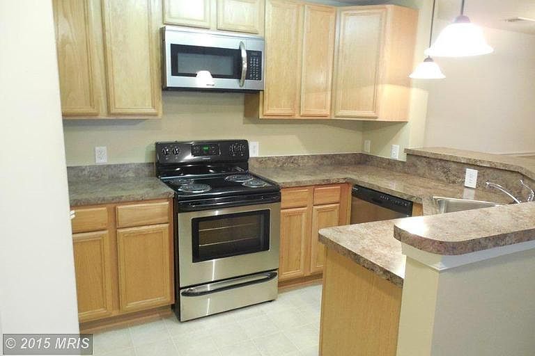 1st image of 421 Wharton Cir