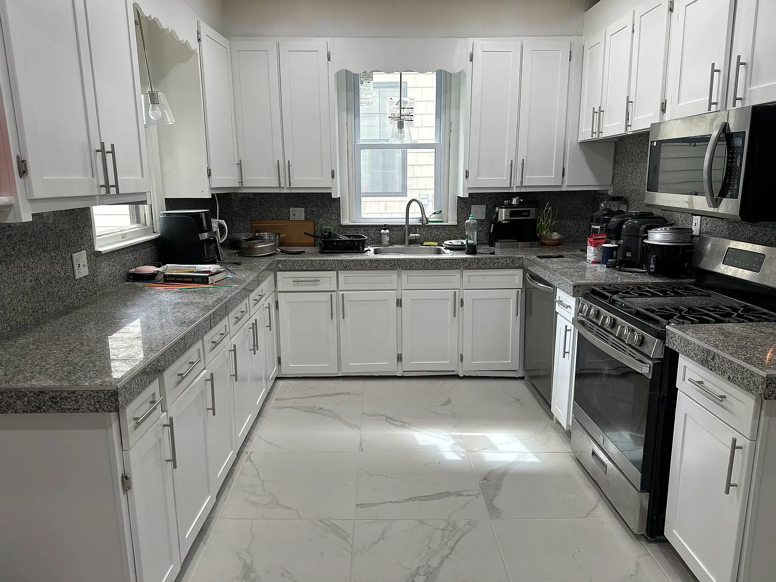 74 Sharon St — Photo 1