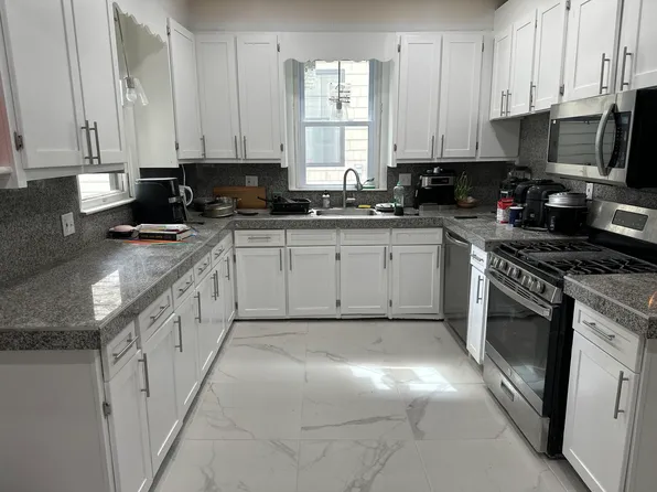 74 Sharon St #74, Medford, MA 02155