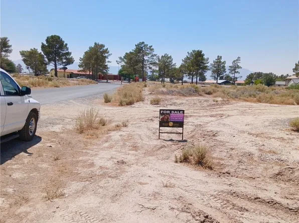 590 E San Lorenzo St, Pahrump, NV 89048