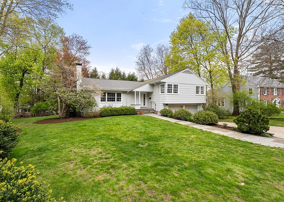 1st image of 37 Chestnut Hill Ter