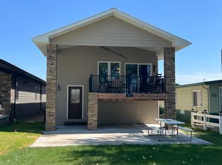 625 Frontier Ln, North Platte, NE 69101
