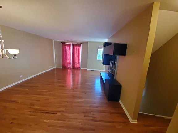 3rd image of 2222 S Crambourne Way