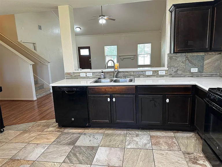 201 N Hunting Lodge Ln — Photo 14