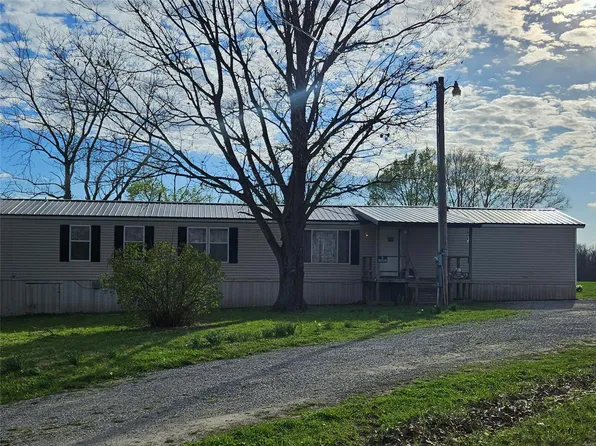 6443 State Route 127, Pinckneyville, IL 62274