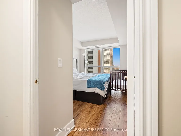 5 Michael Power Pl #901 — Photo 26