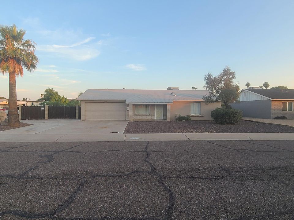 1st image of 3469 E Shaw Butte Dr