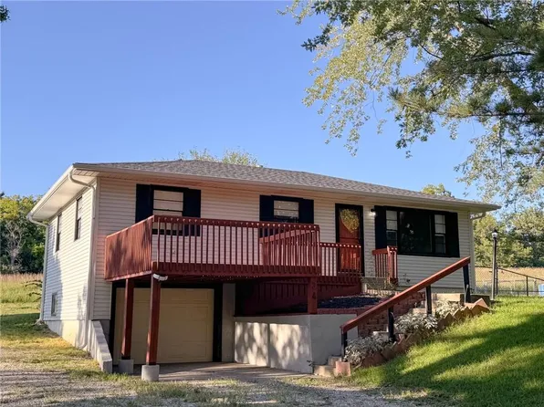 34 Browning Ct, Eudora, KS 66025