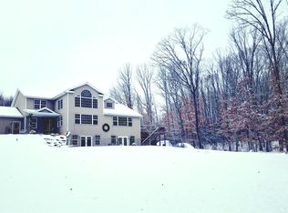 335 E 56th St, Newaygo, MI 49337