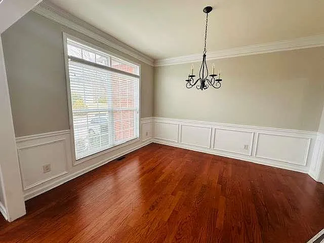 5 bed, 4.0 bath, $2,600 — Photo 3
