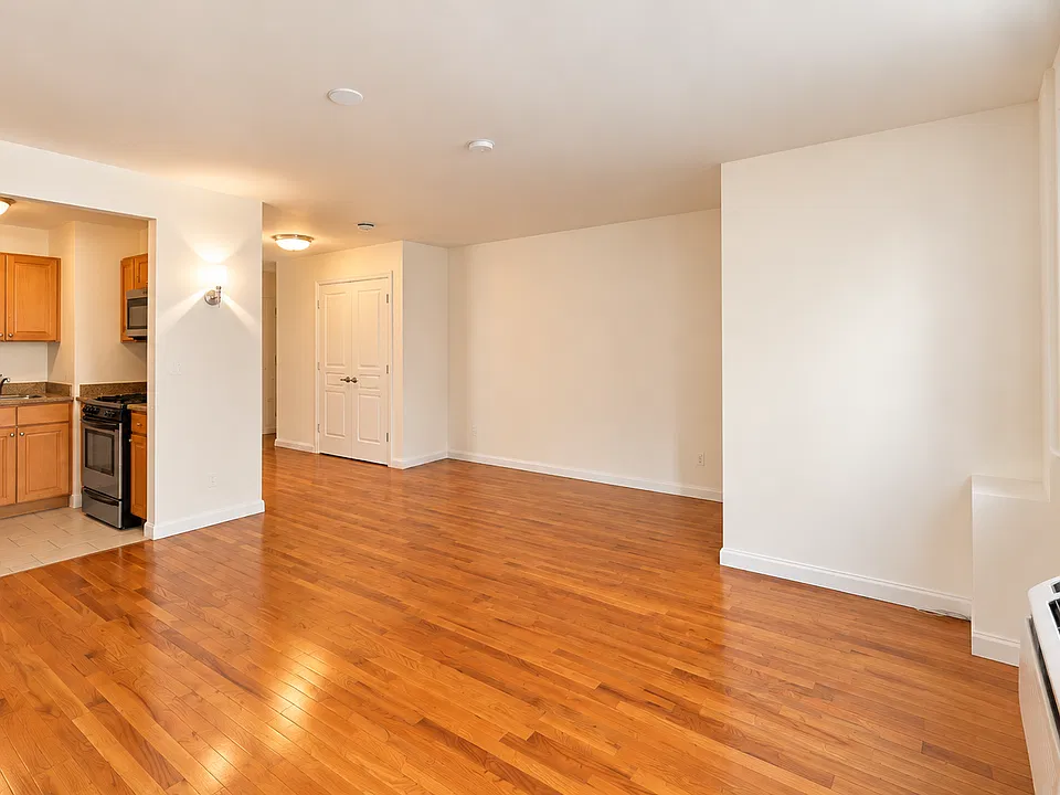 124 E 118th St #GARDEN