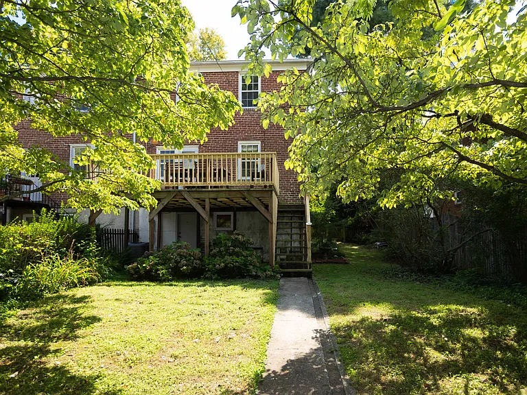 138 Murdock Rd — Photo 35