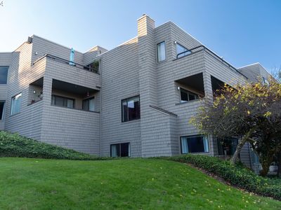 5858 S Riveridge Ln APT 25, Portland, OR, 97239