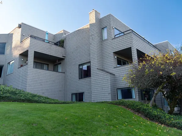 5858 S Riveridge Ln APT 25, Portland, OR 97239