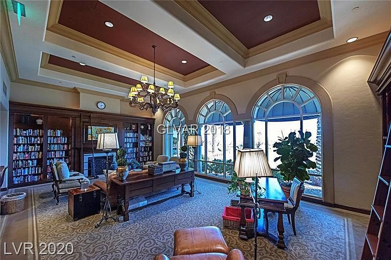 1st image of 10255 Villa Arceno Ave
