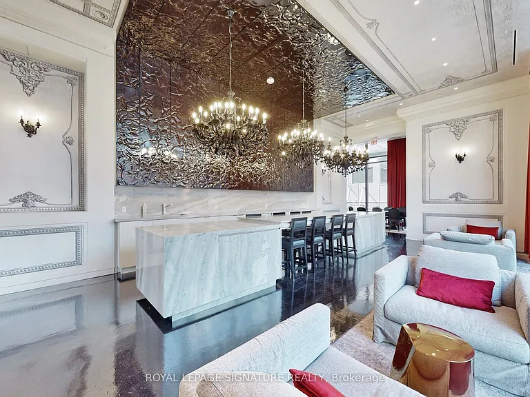 197 Yonge St #4409 — Photo 29
