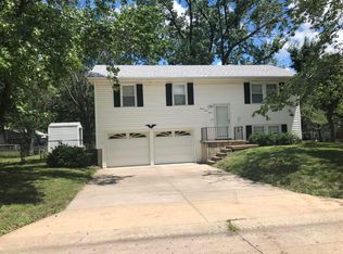 2716 Cardinal St, Mexico, MO 65265