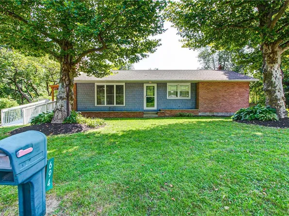 694 Clearfield Rd, Nazareth, PA 18064