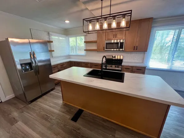 (undisclosed Address), Caseyville, IL 62232