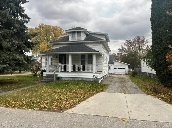 1020 Lynwood St, Marysville, MI 48040