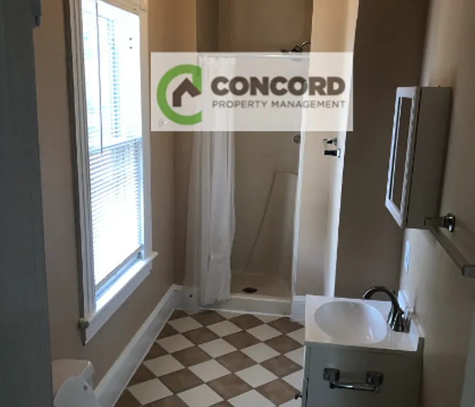 707 Summit Ave #4 — Photo 12