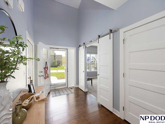 5th image of 20710 Boyd St