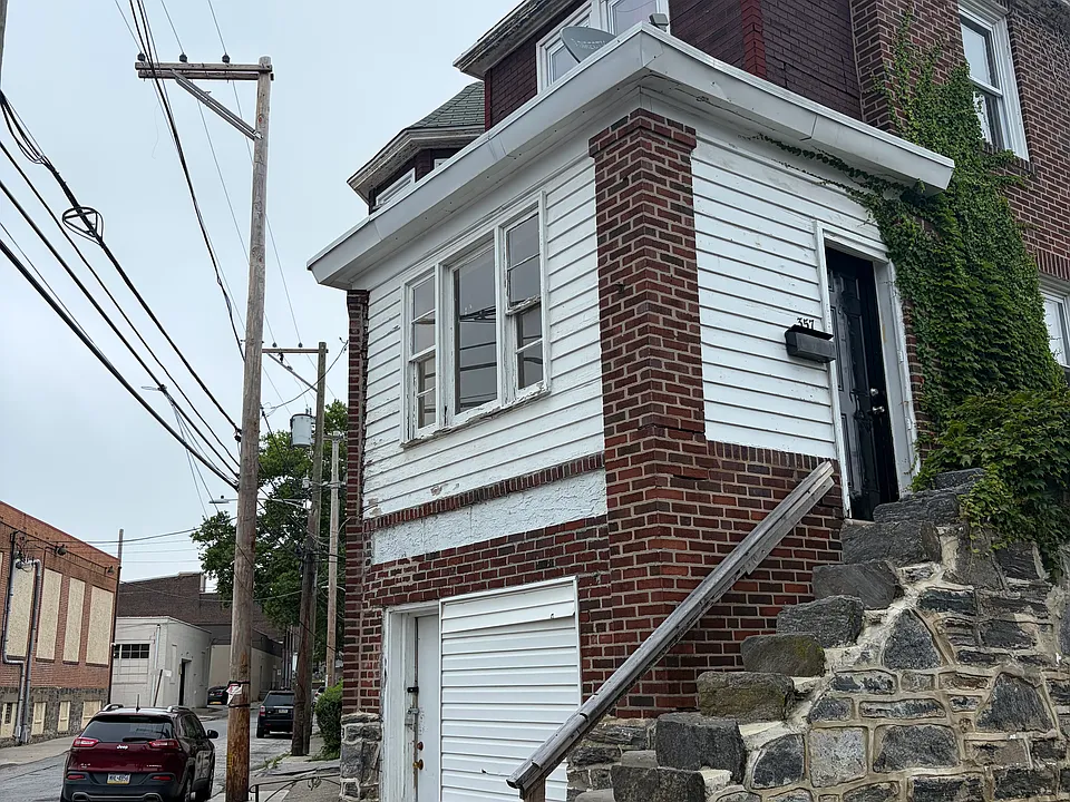 357 Huntley Rd