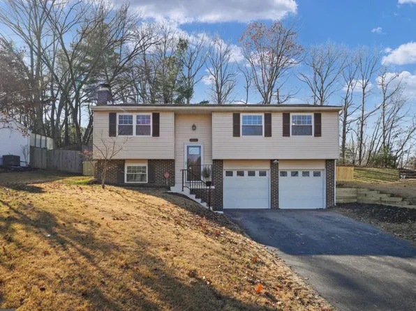 16012 Normandy Ct, Woodbridge, VA 22191