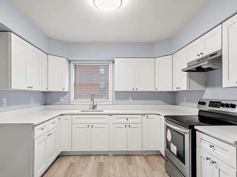 1220 N 42nd St — Photo 2